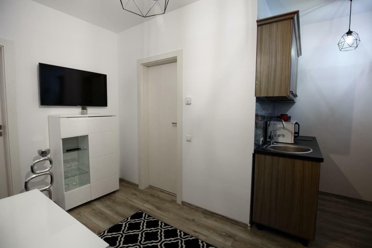 Ramino Apartments Σίμπιου Εξωτερικό φωτογραφία